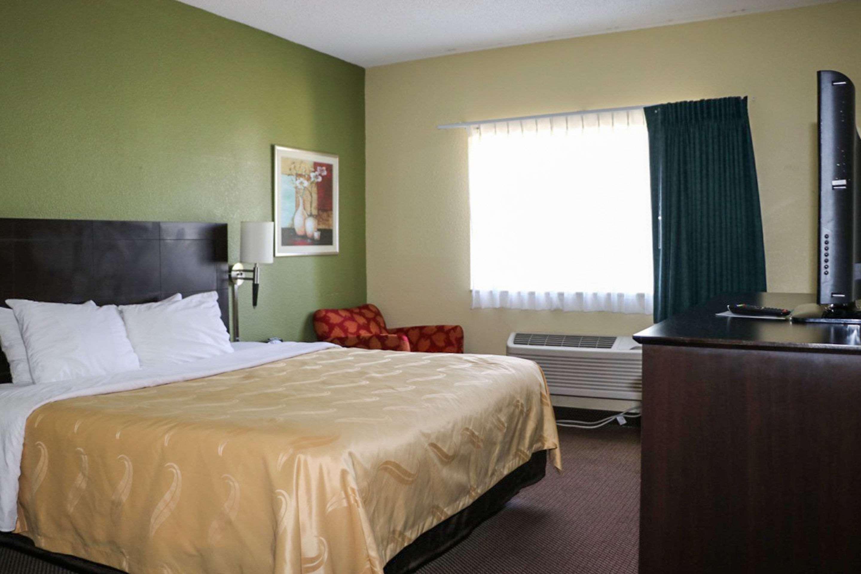 Quality Inn East Evansville Exterior photo