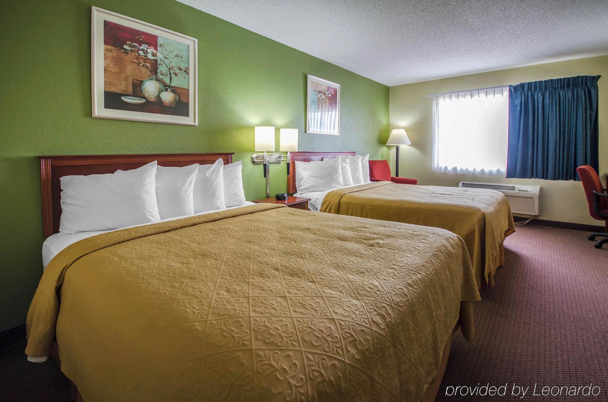 Quality Inn East Evansville Exterior photo