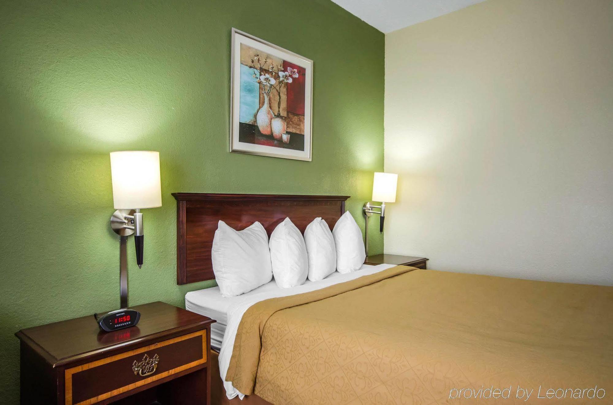 Quality Inn East Evansville Exterior photo